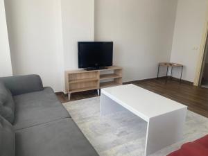 TV a/nebo společenská místnost v ubytování Konyaaltı tatil evleri & konaklama Türkiye - Antalya