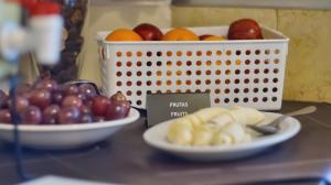 Comida no apart-hotel ou em algum lugar perto