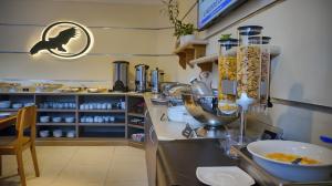 Comida no apart-hotel ou em algum lugar perto