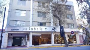O edifício em que o apart-hotel se localiza