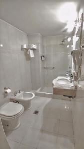 Um banheiro em Cóndor Suites Apart Hotel