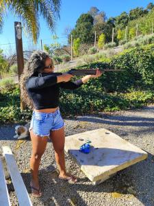 Galeriebild der Unterkunft Chalé com Hidro, Lareira, cavalo, piscina, trilha in Bento Gonçalves