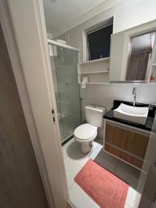 Et badeværelse på Apto aconchegante e lindo + 5 billeder