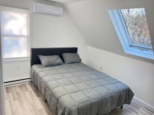 Fotografie z fotogalerie ubytování 5min Gillette Stadium! Sleeps 12 v destinaci Norfolk + 18 fotografií