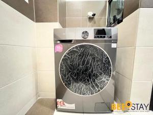 Foto sihtkohas Klang asuva majutusasutuse New Listing Klang with Netflix Wifi Swimming Pool View galeriist