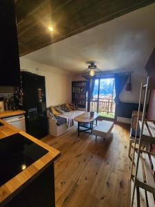 Dapur atau dapur kecil di Cosy, plein centre vue splendide