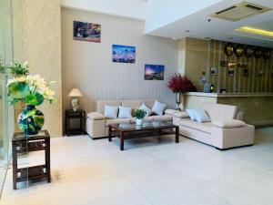 Khu vực ghế ngồi tại Nhat Linh Hotel & Suites Da Nang