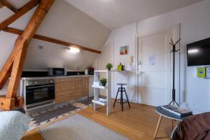 Køkken eller tekøkken på Saint -Louis 3 -centre ville-studette