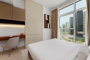 두바이에 위치한 Maison Privee - Tranquil Apt with Mesmerizing Views cls to Marina에서 갤러리에 업로드한 사진