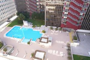 an overhead view of a swimming pool in a city at Chamartin Centro Norte Apartment in Madrid