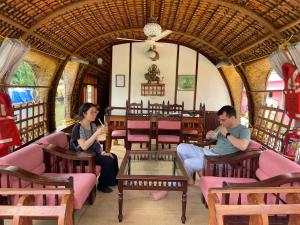 入住Thara's Houseboat的客人