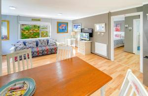 Galeriebild der Unterkunft I Could Live Here - guest house in Sedgefield + 8 Fotos