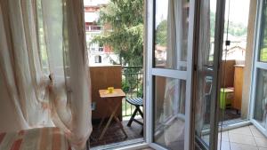 Balkón alebo terasa v ubytovaní Como Petite Maison