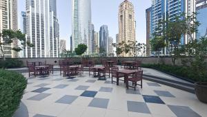 ภาพในคลังภาพของ Eye-captivating studio sleeps 2 in JLT ในดูไบ