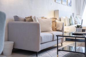 ภาพในคลังภาพของ Eye-captivating studio sleeps 2 in JLT ในดูไบ