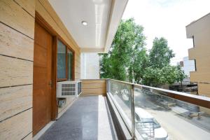 Balkón nebo terasa v ubytování FabHotel Muktinath