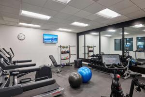 Fitness centrum a/nebo fitness zařízení v ubytování Homewood Suites by Hilton Anchorage