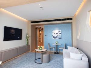 Ruang duduk di La Cigale Hotel Managed by Accor