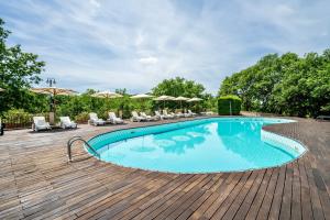Πισίνα στο ή κοντά στο ISA - Residence with swimming pool in Sorano, apartments with air conditioning and private outdoor area