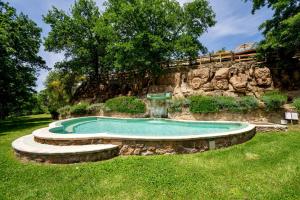 Πισίνα στο ή κοντά στο ISA - Residence with swimming pool in Sorano, apartments with air conditioning and private outdoor area