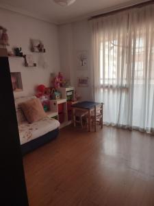 Ruang duduk di casa disponible del 7 al 17 de septiembre +2 gambar