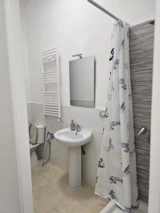 Kupatilo u objektu Raynova +28 fotografija