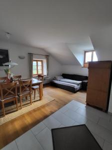 Postel nebo postele na pokoji v ubytování Großschlipfhof + 32 fotografií