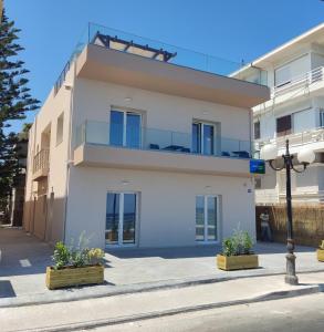 Budova, kde se aparthotel nachází