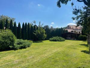 En have udenfor Pensiunea Princess