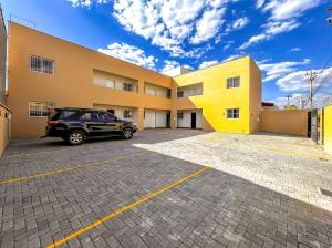 O edifício onde o apartamento está situado