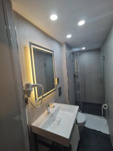 Koupelna v ubytování VAMA TAKSİM Hotel
