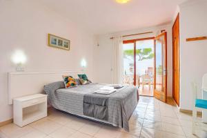 Postel nebo postele na pokoji v ubytování Villa Pou Dor by Villa Plus
