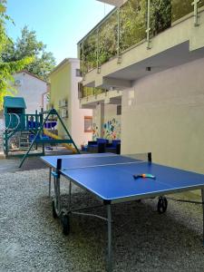 Stolný tenis v ubytovaní Xendala Panzió alebo v jeho okolí