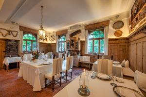 Restaurace v ubytování Schlosswirt Forst