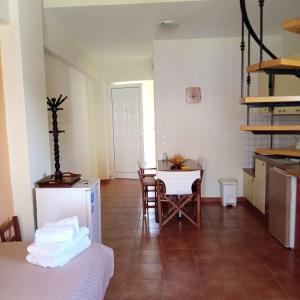 Fotografie z fotogalerie ubytování MANTZARIS APPARTMENTS v destinaci Epidauros