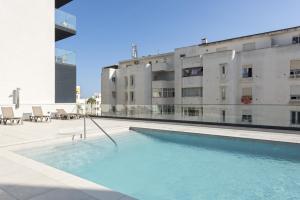 Hồ bơi trong/gần Terracos de Quarteira -Luxury Duplex Penthouse 3BR Best View, 50m from Beach