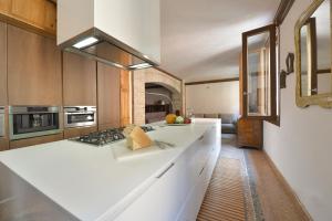 A kitchen or kitchenette at UR-NEST Guerrazzi
