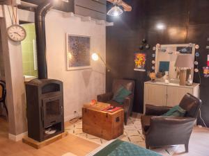 Posezení v ubytování Chambre d'hôtes au calme avec spa + 22 fotografií