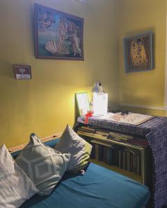 Postel nebo postele na pokoji v ubytování Hostel ERA
