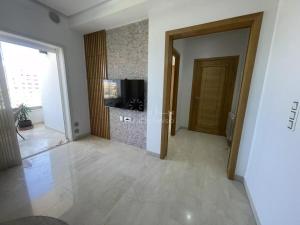 Μια τηλεόραση ή/και κέντρο ψυχαγωγίας στο location saisonniere S1 a Sousse