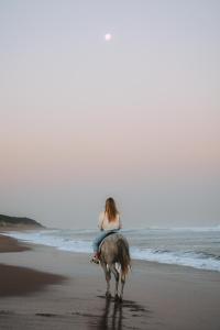 Gallery image of Naara Eco Lodge & Spa in Chidenguele