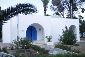 Zahrada ubytování Bungalow de Luxe en Bord de Mer a Nabeul