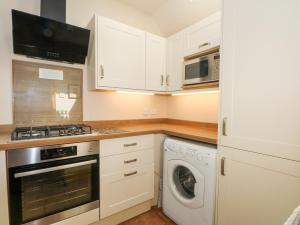 Dapur atau dapur kecil di Top Stable Cottage