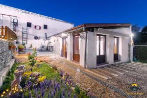 Gallery image of casa lujo orcunion in Córcoles +37 photos