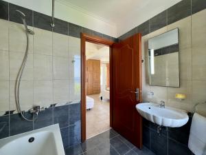 Koupelna v ubytování Villa Sakos Skala Kefalonia
