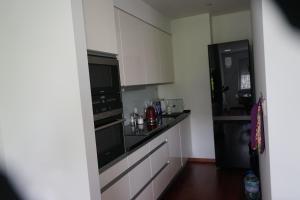 Kuchyňa alebo kuchynka v ubytovaní Przytulny apartament na Brzasku