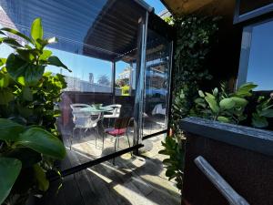 Φωτογραφία από το άλμπουμ του Studio with a View σε Raglan