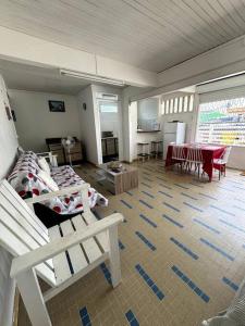 Posezení v ubytování Maison authentique à 300m de la plage