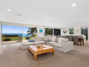 Et tv og/eller underholdning på Fishermans Beach Cliff Top + 4 billeder