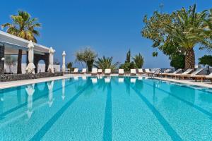 Piscina di Makarios Hotel o nelle vicinanze